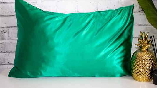 Silky Satin Pillowcase: Emerald